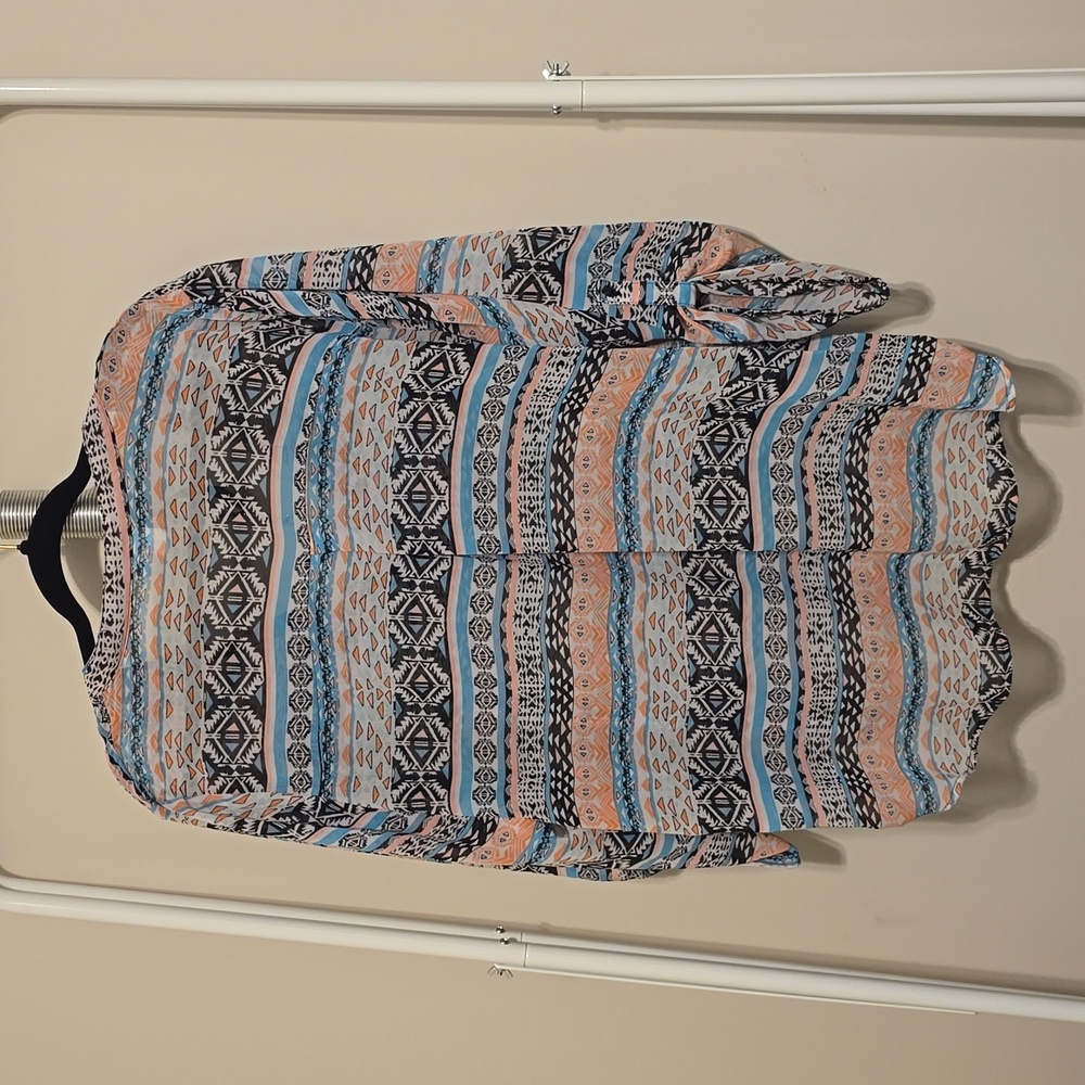 Aztec pattern blouse 3x - Picture 3 of 4